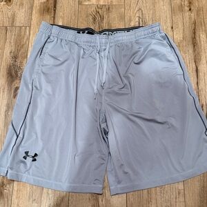 Under Armour Men's Light Gray Athletic Shorts